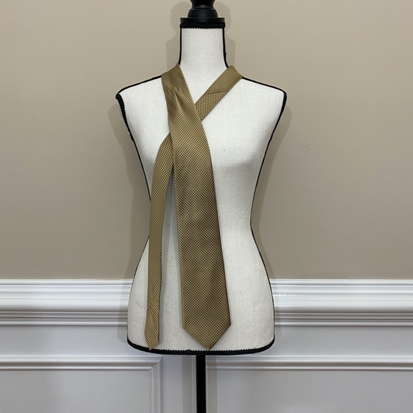 JOS.A.BANK TIE - Picture 1 of 3